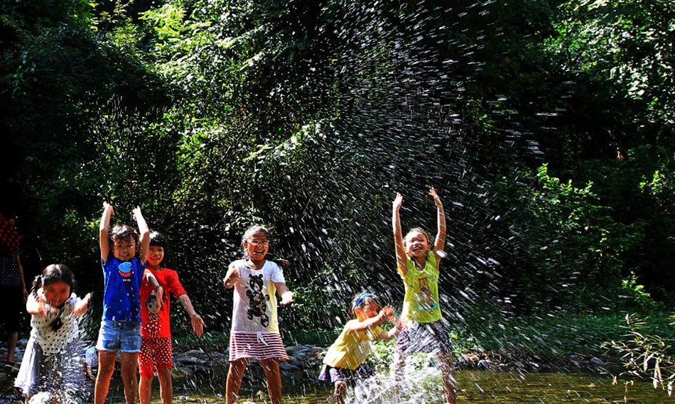 Thiên đường gấu Tam Đảo - Điểm du lịch cuối tuần giúp trẻ thêm yêu thiên nhiên